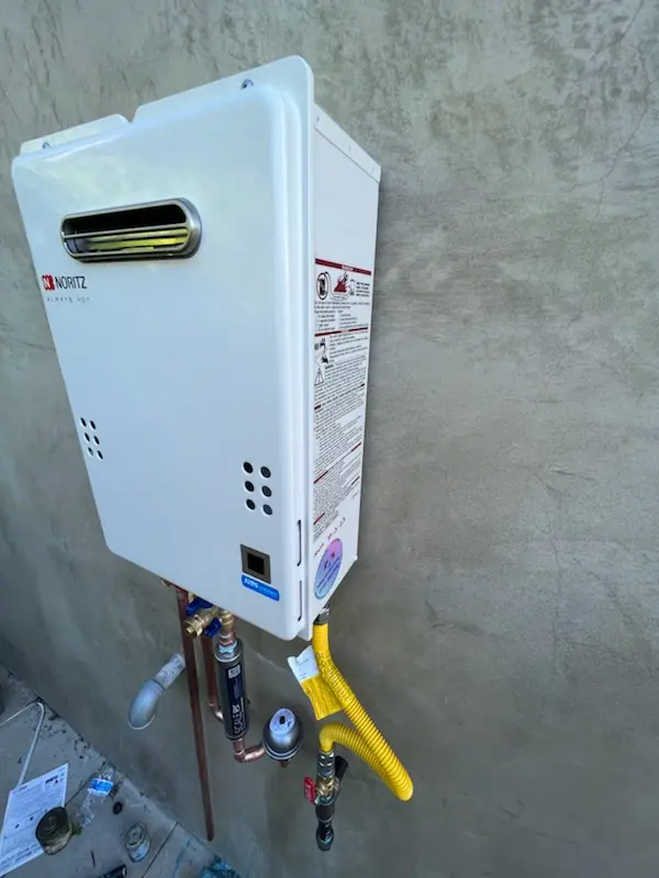 Tankless water heater installation for Wooded Pond homes